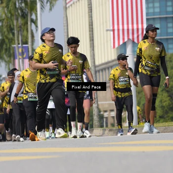 Runner Photo 6529177