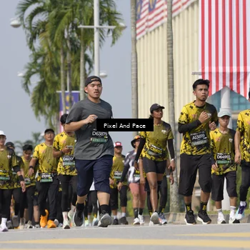 Runner Photo 6529203