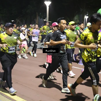 Runner Photo 6529209