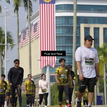 Runner Photo 6529245