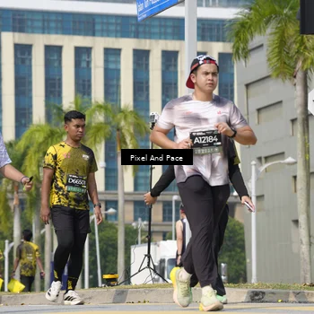 Runner Photo 6529263