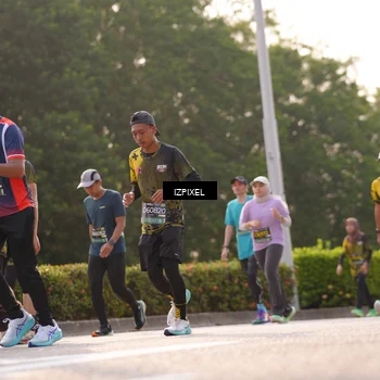 Runner Photo 6529278