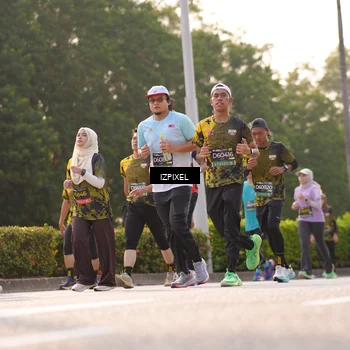 Runner Photo 6529300