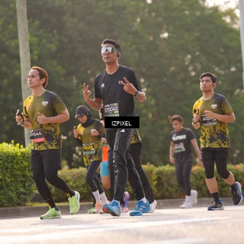 Runner Photo 6529390