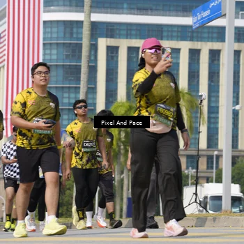 Runner Photo 6529455