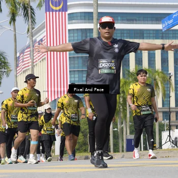 Runner Photo 6529528