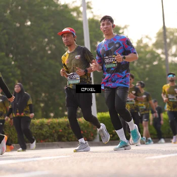 Runner Photo 6529596