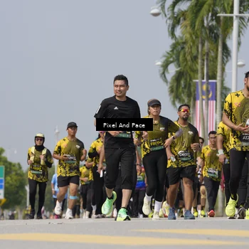 Runner Photo 6529650