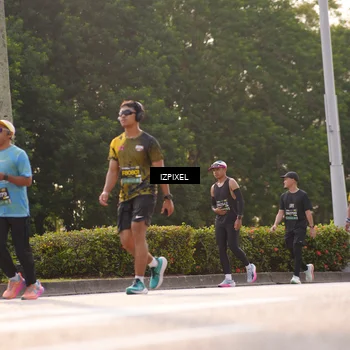 Runner Photo 6529681