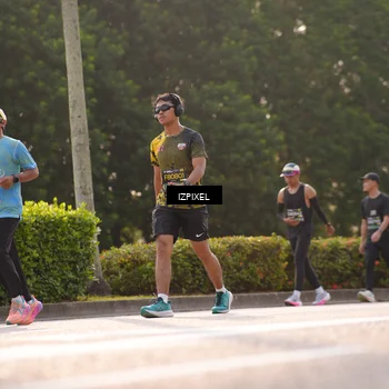 Runner Photo 6529685