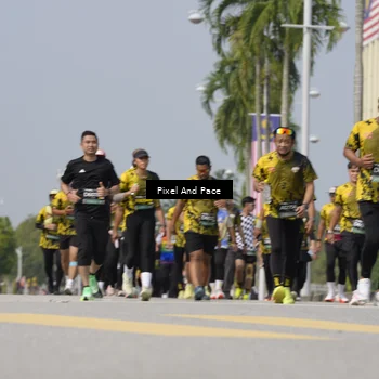 Runner Photo 6529692