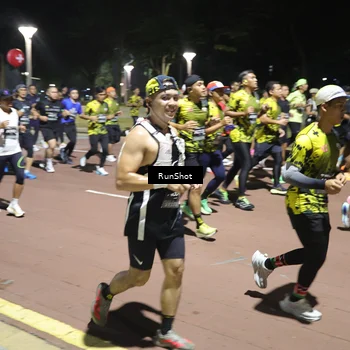 Runner Photo 6529716