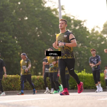 Runner Photo 6529721