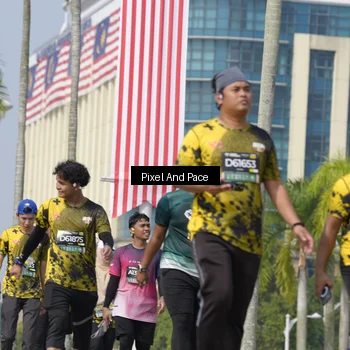 Runner Photo 6529740