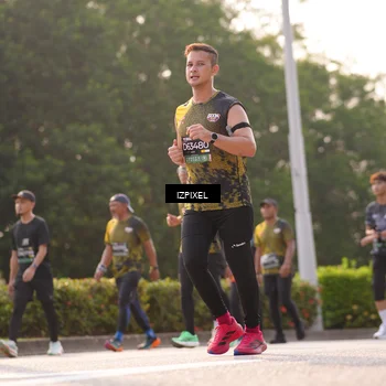 Runner Photo 6529745