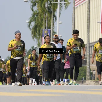 Runner Photo 6529857