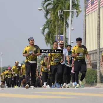 Runner Photo 6529880