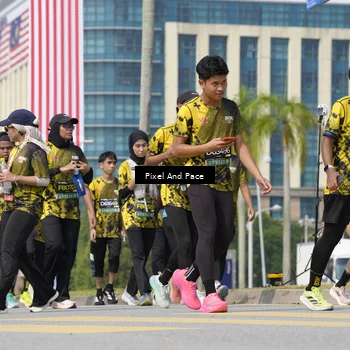 Runner Photo 6529936
