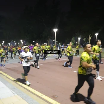 Runner Photo 6530010