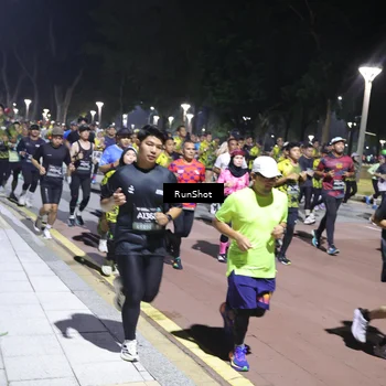Runner Photo 6530108