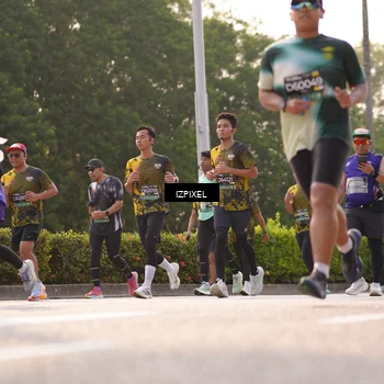 Runner Photo 6530223
