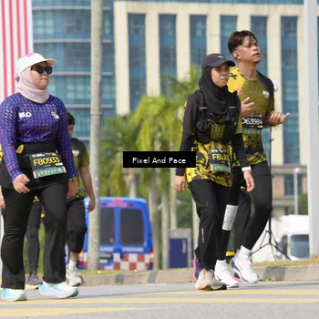 Runner Photo 6530245