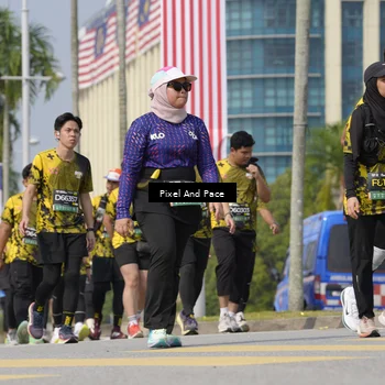 Runner Photo 6530256