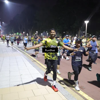 Runner Photo 6530315