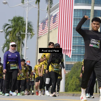 Runner Photo 6530316