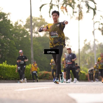 Runner Photo 6530336