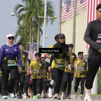 Runner Photo 6530353