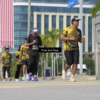 Runner Photo 6530409