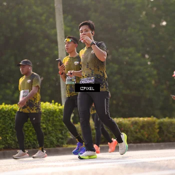 Runner Photo 6530417