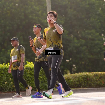 Runner Photo 6530430