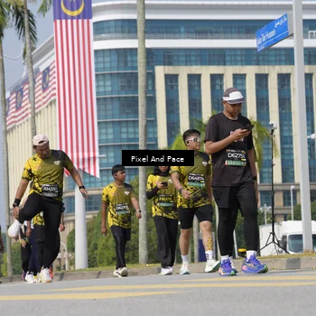 Runner Photo 6530432