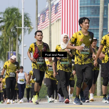 Runner Photo 6530467