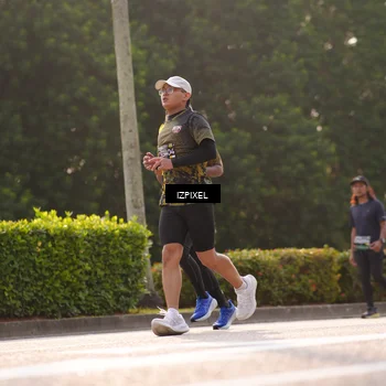 Runner Photo 6530475