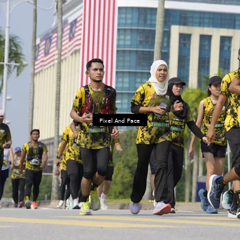 Runner Photo 6530477