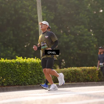 Runner Photo 6530500