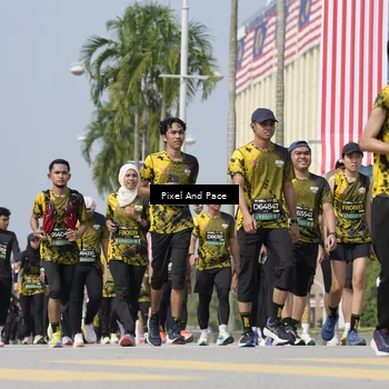 Runner Photo 6530514