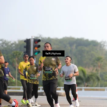 Runner Photo 6530565
