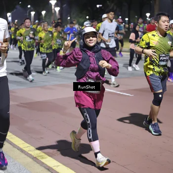 Runner Photo 6530574