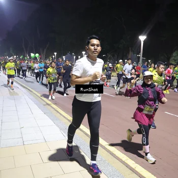 Runner Photo 6530640