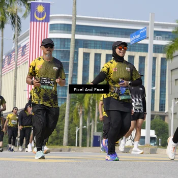 Runner Photo 6530649