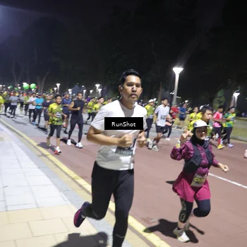 Runner Photo 6530660