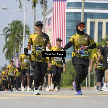 Runner Photo 6530669