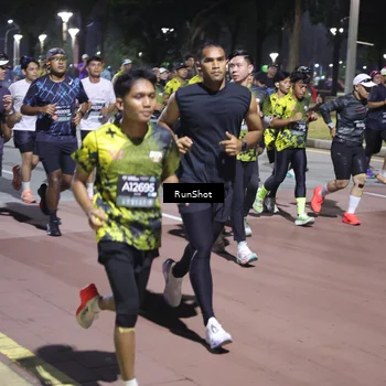 Runner Photo 6530711