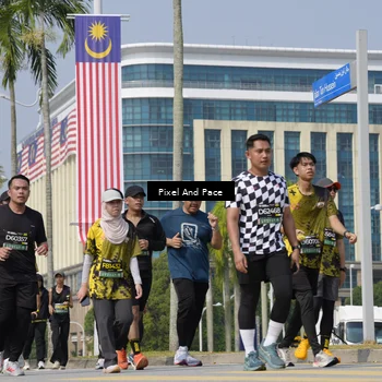 Runner Photo 6530736