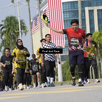Runner Photo 6530810