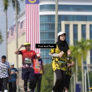 Runner Photo 6530839